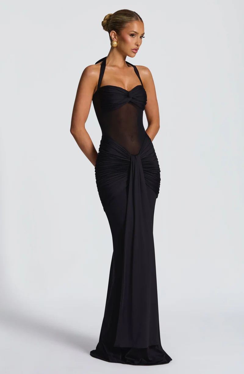 Elettra™ | Abito Lungo Halter con Drappeggio Scultoreo