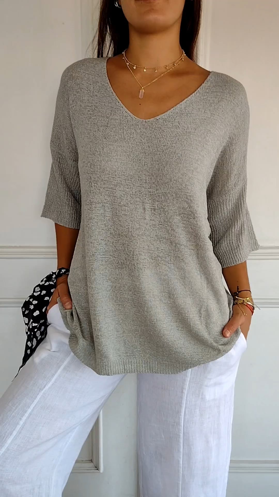 Jill | Top Intramontabile con Scollo a V
