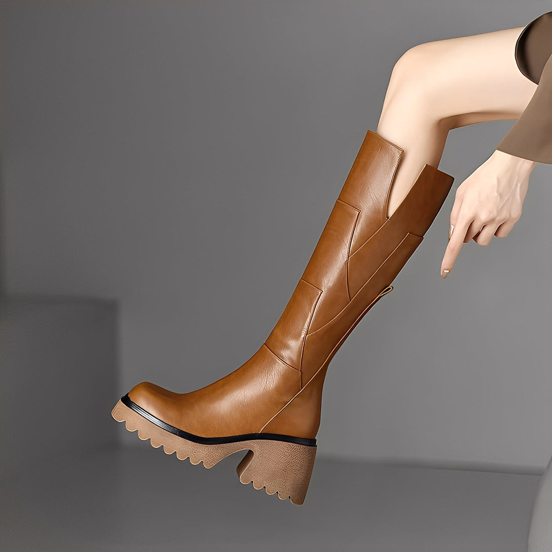 Madelaine - Casual, robusti stivali in pelle con zip per donne