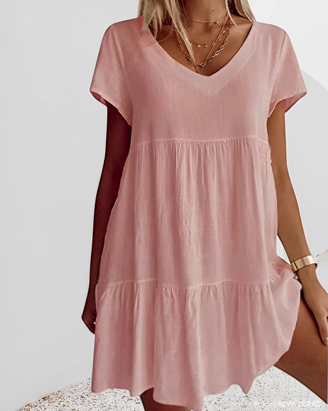 Gwenevere - Casual and Elegant Dress for Women