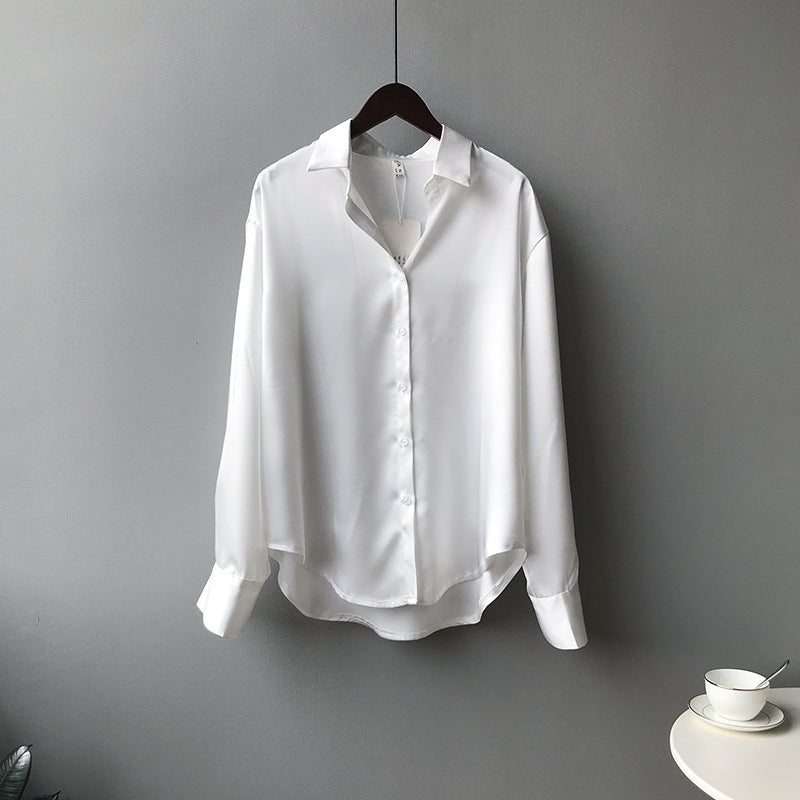 Briana - Elegante blusa in satin e seta con bottoni per donne