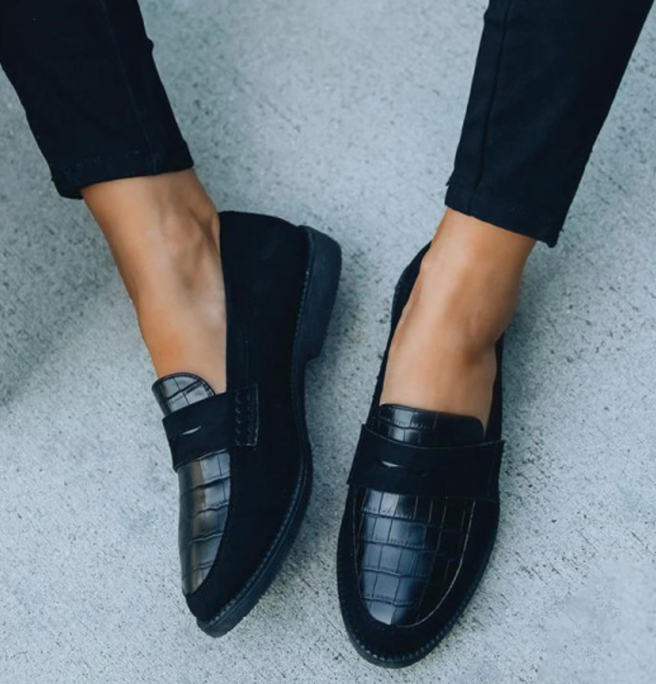 Leona - Eleganza e Comfort nelle Scarpe