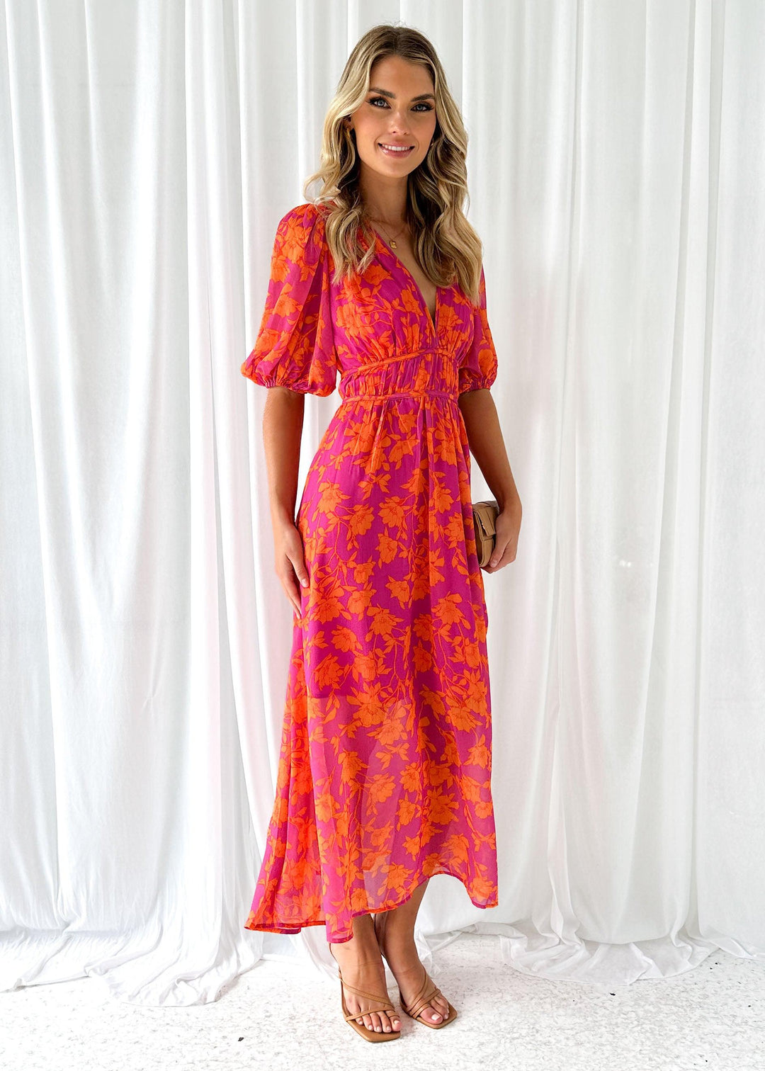 Kathy - Long V-neck dress