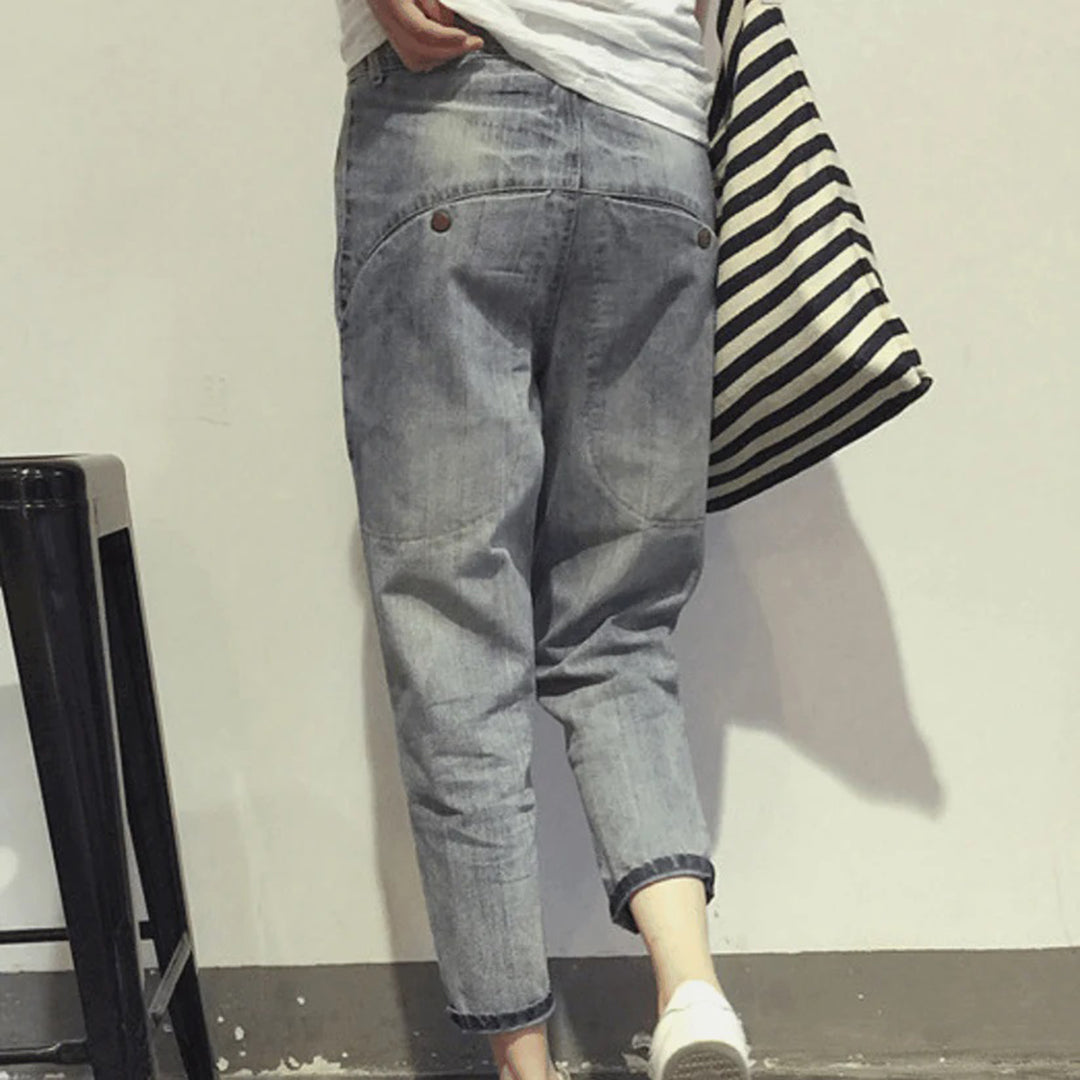 Vána - Versatile and comfortable jeans for women