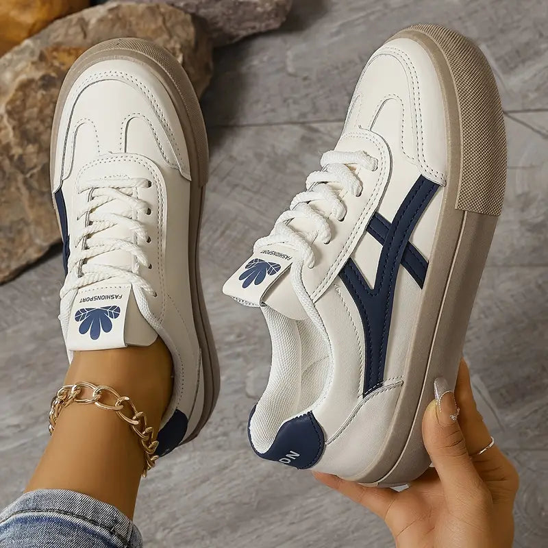 Naomi - Women's Platform Sneaker in Retro Design