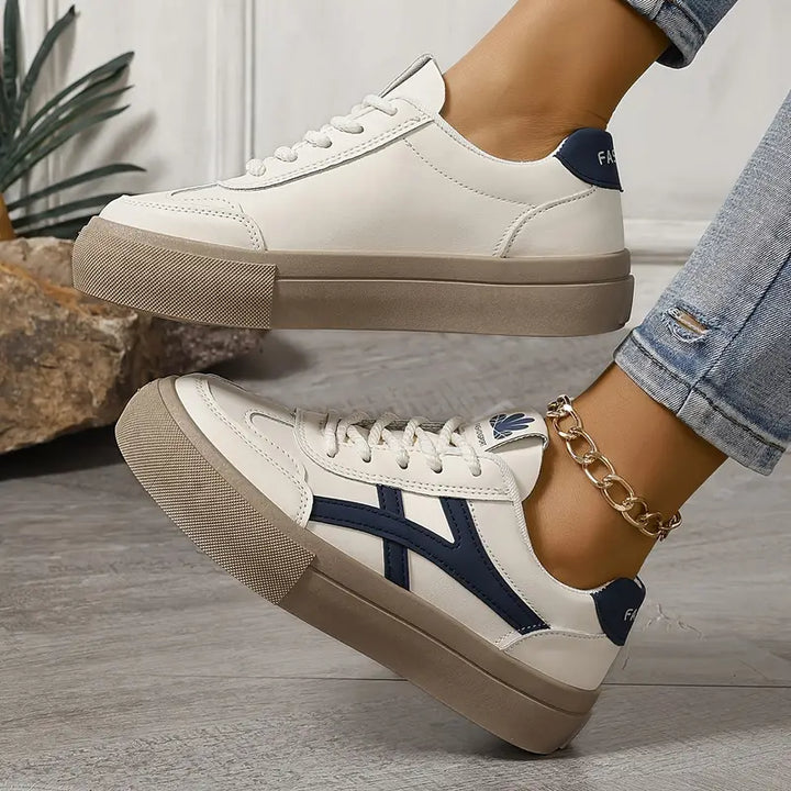Naomi - Women's Platform Sneaker in Retro Design