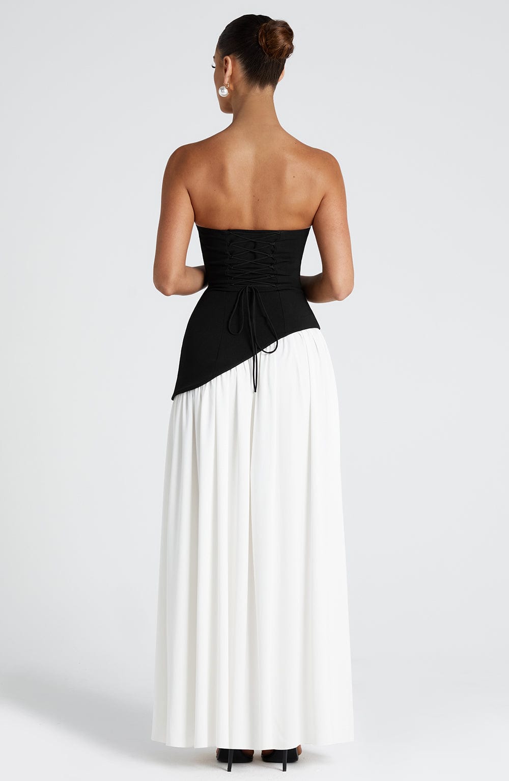 Elara™ | Sculptural Halter Neck Maxi Dress with Deep Slit