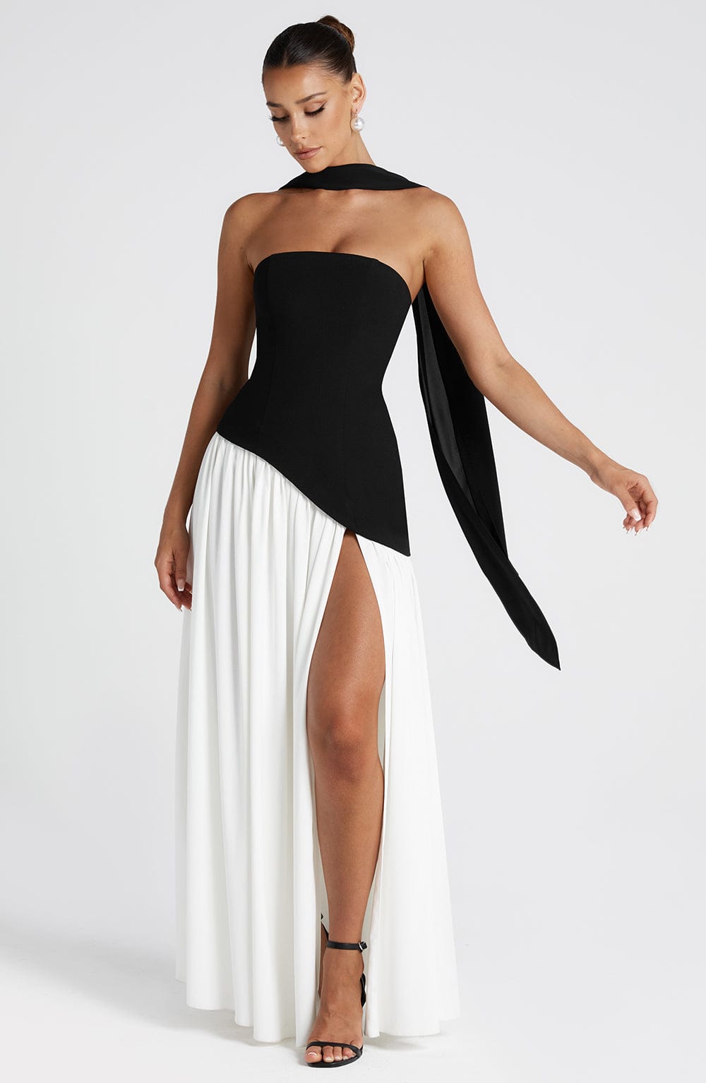 Elara™ | Sculptural Halter Neck Maxi Dress with Deep Slit
