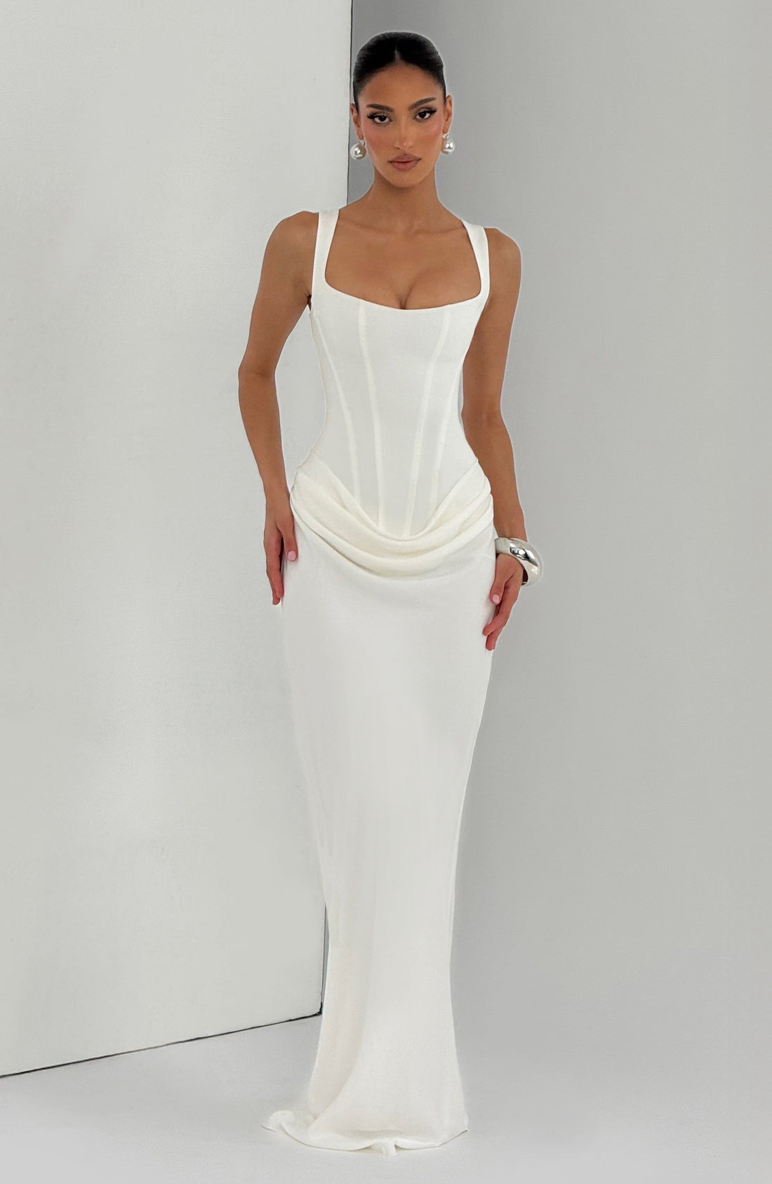 Leonor™ – Abito Maxi Elegante con Scollo Quadrato